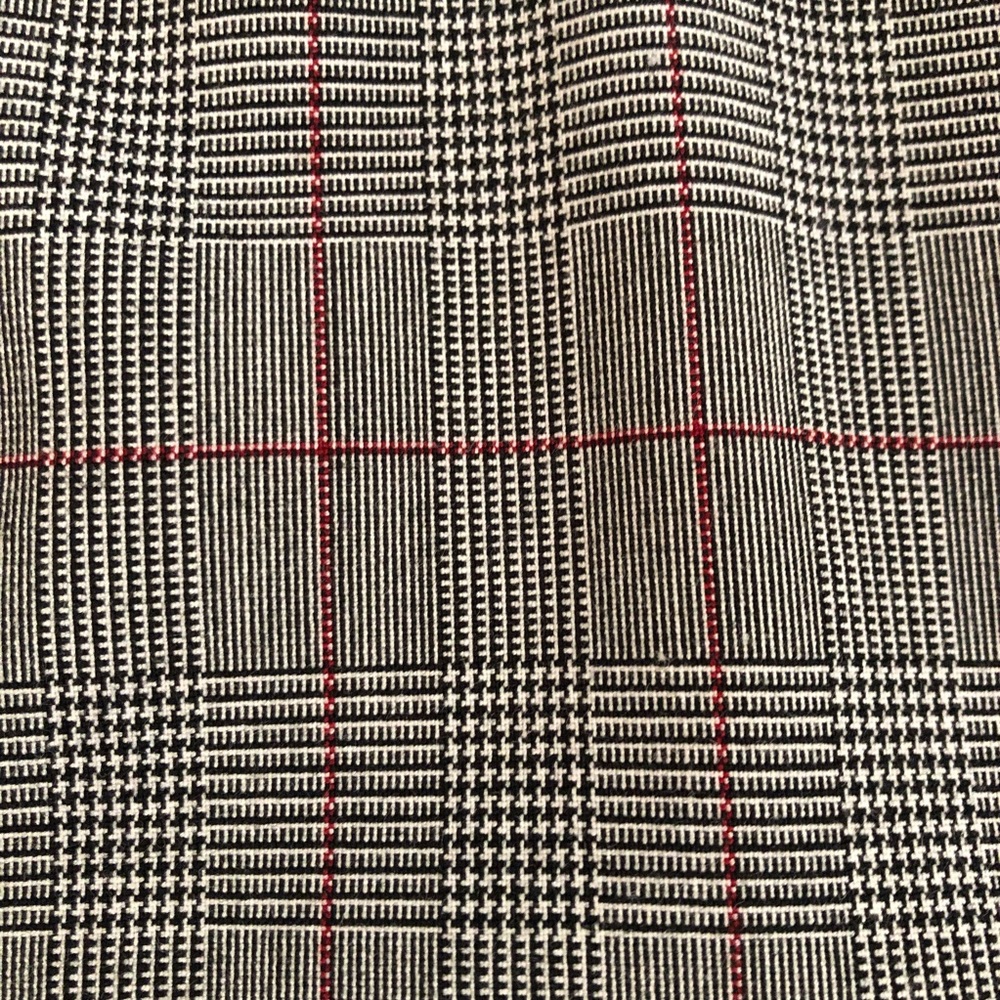 NWT Liz & Co. Plaid Cuffed Capri - Picture 7 of 9